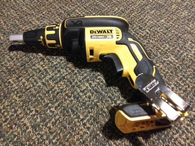 new dewalt drywall screw gun