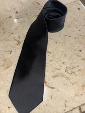 Donald J. Trump Signature Collection 100 Silk Mens Necktie Solid Black