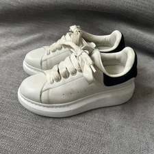 Alexander McQueen Oversized Sneakers Kids White Black Size 31 D US 13.5 Youth