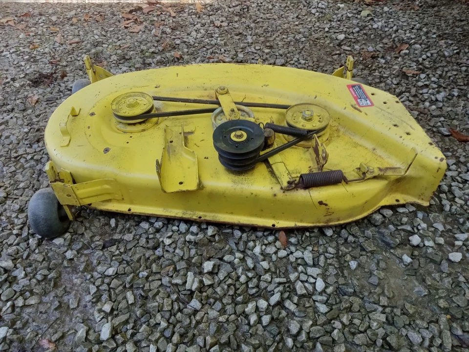 plataforma de corte John Deere 38" de colección excelente estado de un 160 JD de principios de los 80 Foto 4 de 4