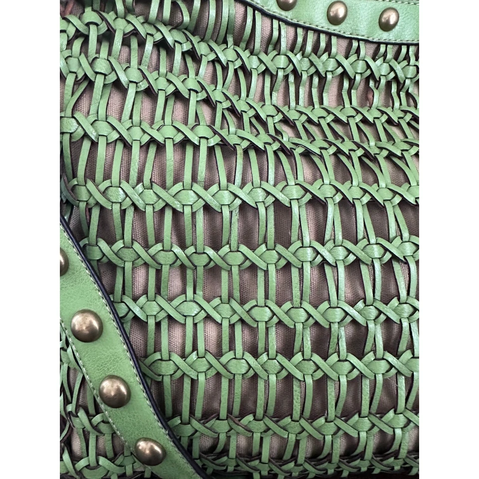 Bolso Bandolera Kathy Van Zeeland Tachonado Verde Tejido Imitación Cuero Y2K Foto 4 de 4