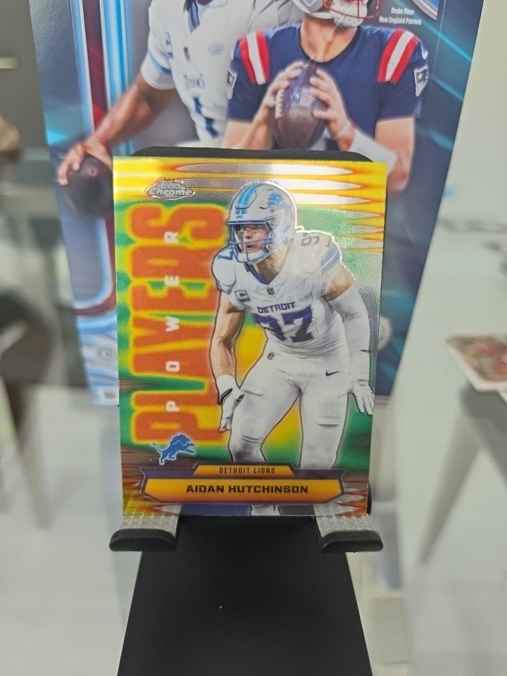 2025 Topps Chrome Football Power Players #PP-38 Aidan Hutchinson