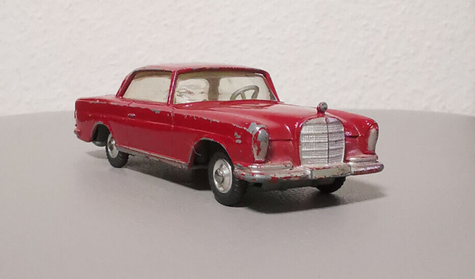 Corgi Toys 230 – Mercedes-Benz 220 SE Coupé, Miniature D’occasion UK