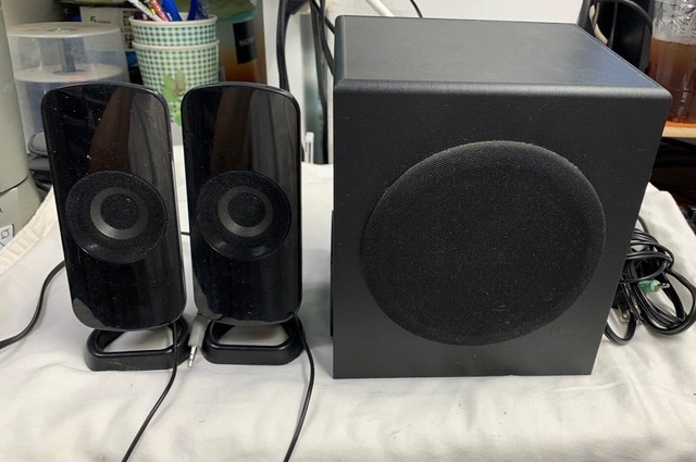 radioshack 2.1 multimedia speakers