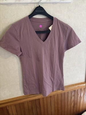 Universal Thread Women's Short Sleeve V-Neck T Shirt BlackBerry  Parfait Small