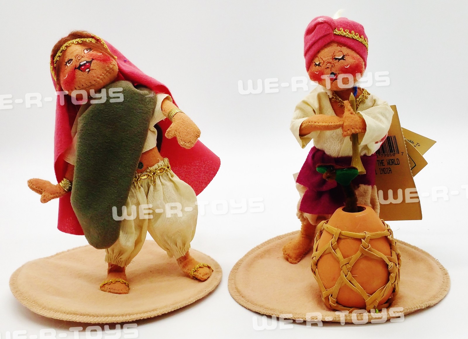 Annalee Mobilitee Dolls 1997 Around the World #1 India Wired dolls 9850 USED