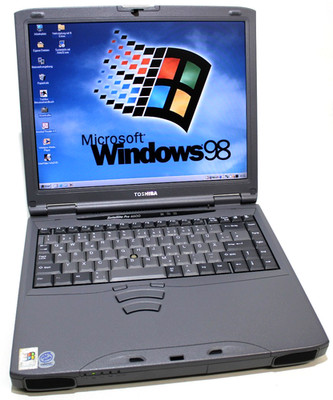 Windows 98 Retro Laptop Toshiba Satellite Pro 4600 800 MHz 40 GB 14.1'' COM RS232