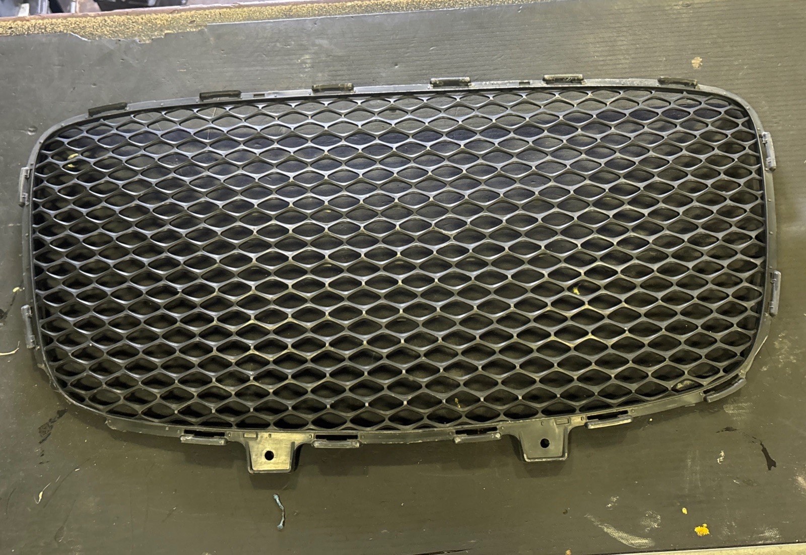 ✅Fits 15-2023 Chrysler 300 Black Mesh Grill Bentley Grille Full Replacement Trim