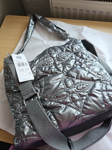 Suri Frey Sherry Darksilver
