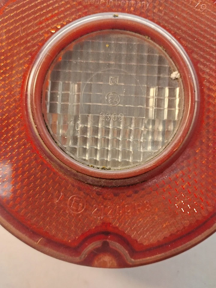 OPEL MANTA OPEL GT LUZ TRASERA REVERSA LENTE GENUINA HECHA EN ALEMANIA HELLA Foto 2 de 4