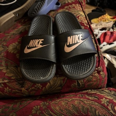 Nike Black & Metallic Rose Gold Slide Sandals 343881-007. Women's Size 9