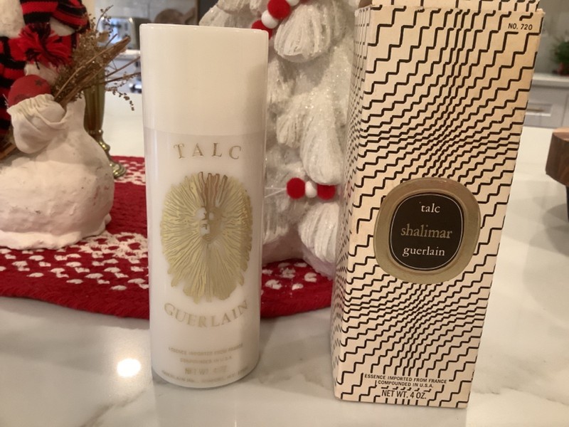Shalimar Perfumed Body Talc. 4oz. NEW IN BOX