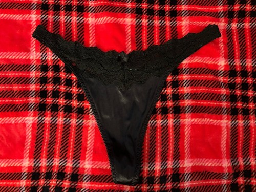 Vintage Tanga Höschen schwarz Satin Second Skin High Cut 90er Dessous Sissy Spitze