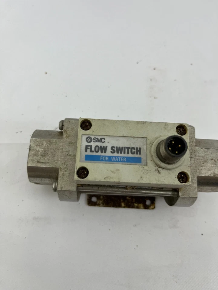 SMC PF2W540-F06-2 Flow Switch for Water 5–40L/min DC12–24V 1MPa Used Sensor - Image 3 of 4