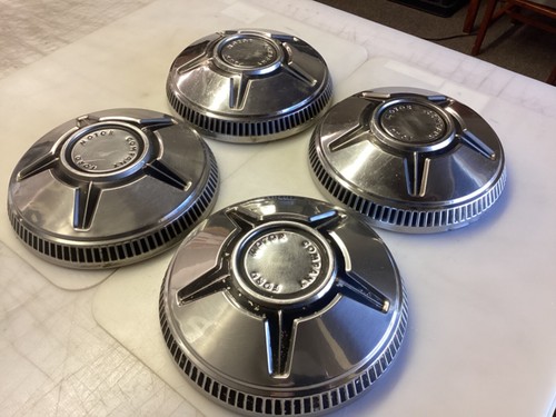 (4) 1970-74 Mustang, Maverick stainless hubcaps , D0DA-1130-A, Econoline Van - Picture 15 of 18