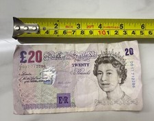 Great Britain 20 Pounds 1999 - 2003 P#390 Queen Elizabeth II M. Lowther british