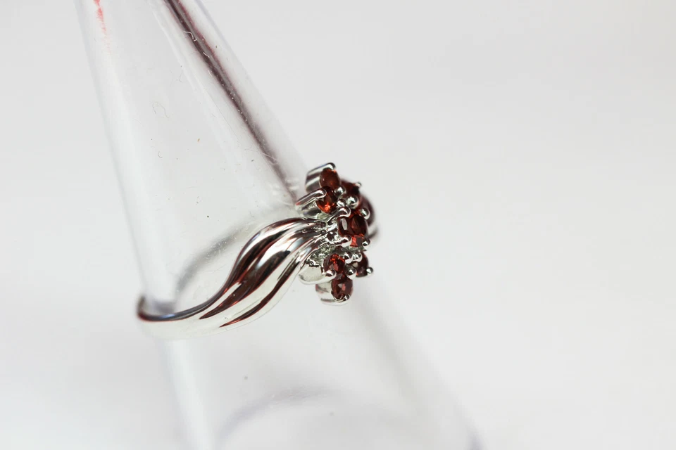 Nobile 0,55 Carati Granato Anello 925 Argento Rosso Bluastro Misura 6/7/8/9 - Immagine 4 di 4