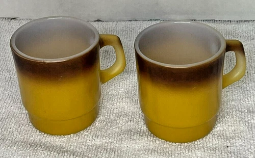 2 Vintage Retro Anchor Hocking Fire King Brown to Yellow Coffee Mugs