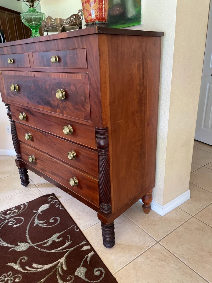 古董 19 世纪红木梳妆台,手工切割双尾,联邦/帝国 150 年以上! — 第 2/4 张图片