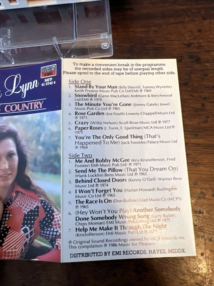 Loretta Lynn Sings Country 14 Tracks Cassette Tape Compilation Album - Image 4 of 4