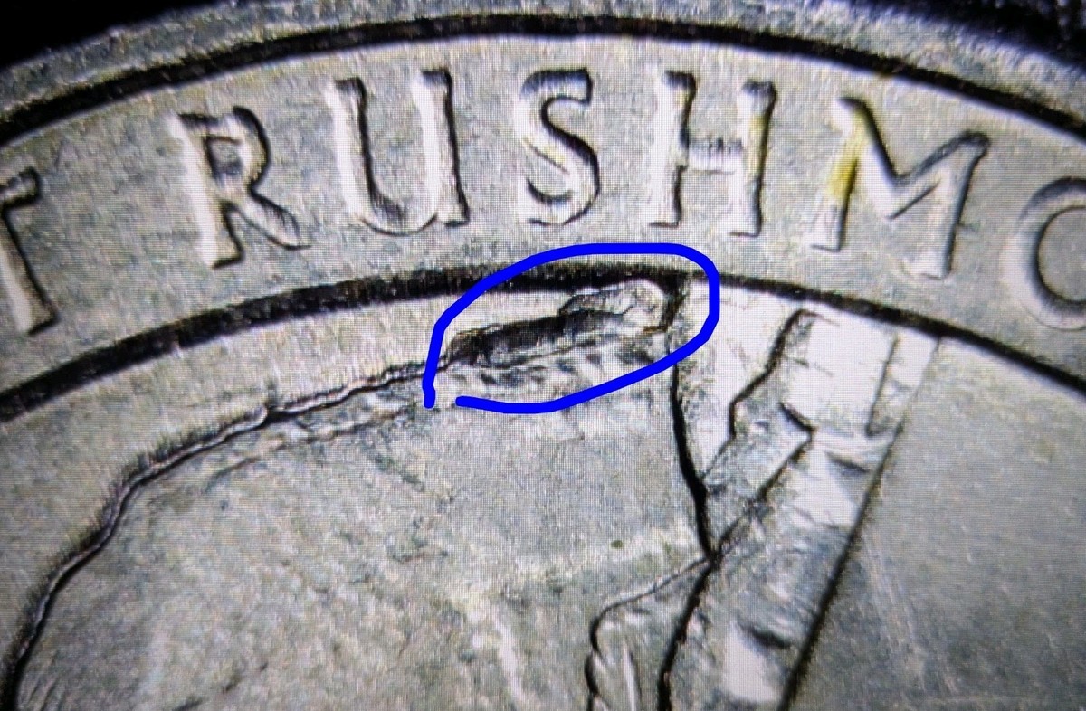 2013-P 25c ATB Mount Rushmore DIE CHIP Error Coin EXTRA ROCK
