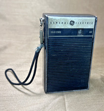 Vintage GE General Electric P-2790F Solid State Portable AM Radio Tested Works