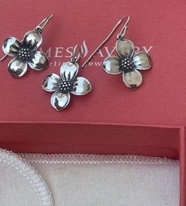 James Avery Retired Dogwood Flower Set