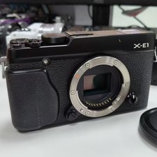 Fujifilm X-E1 16MP Mirrorless Digital Camera Body black -100 Working