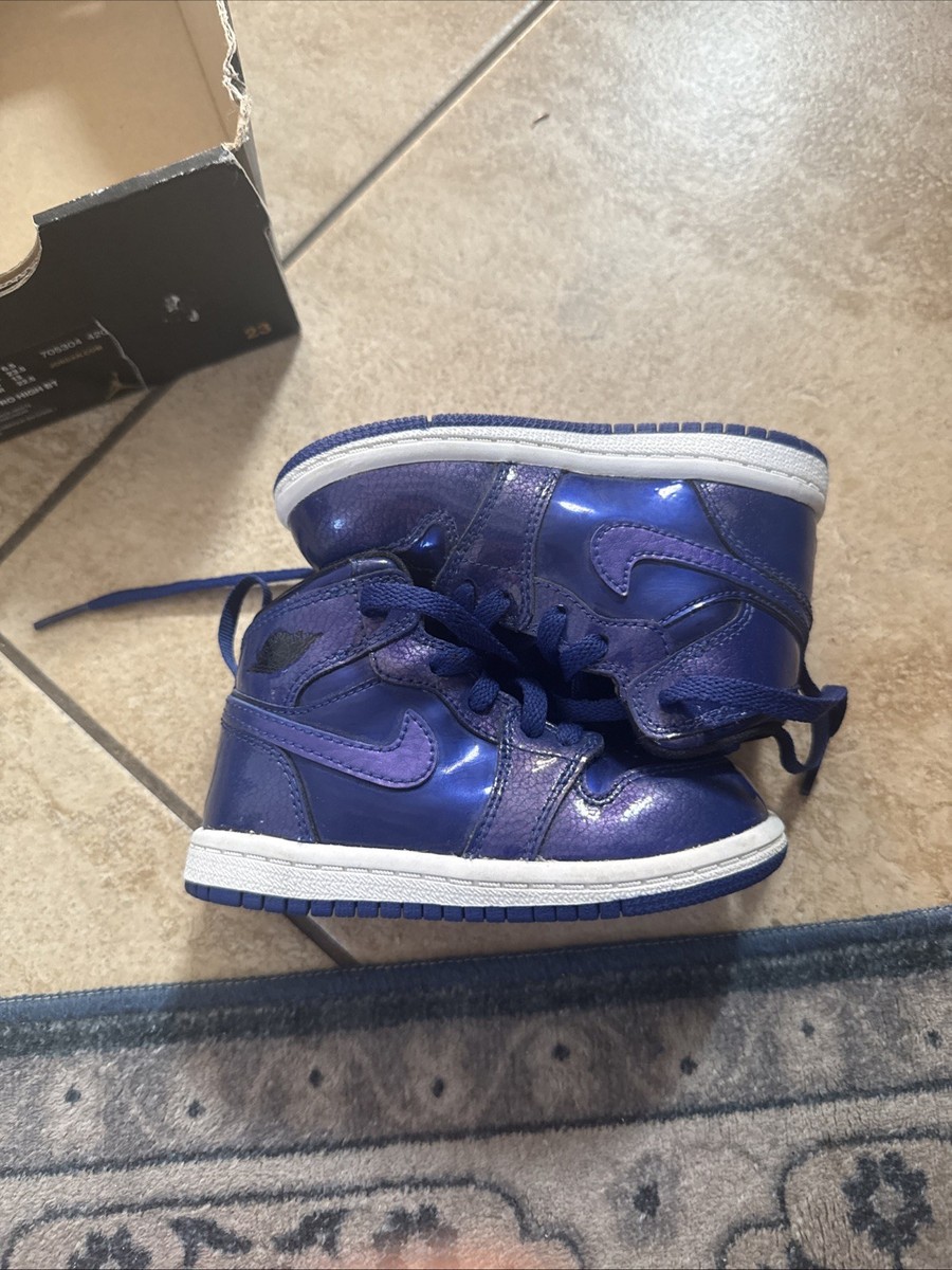 Nike Air Jordan 1 Retro High Deep Royal Purple Patent Leather Size