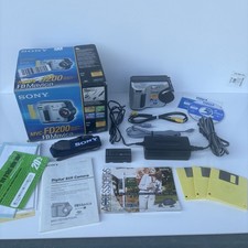 Sony MVC-FD200 FD Mavica Digital Camera 2.0 MP 6x Zoom Dual Media Silver - Works