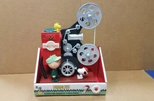 Peanuts Movie Reel Animated Mysical Table Piece Kurt S. Adler Christmas NEW