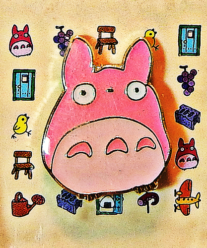 Ghibli Museum Rare Scarce Out Of Print Small Chibi Totoro In Pink Pin Badge Mint Ebay