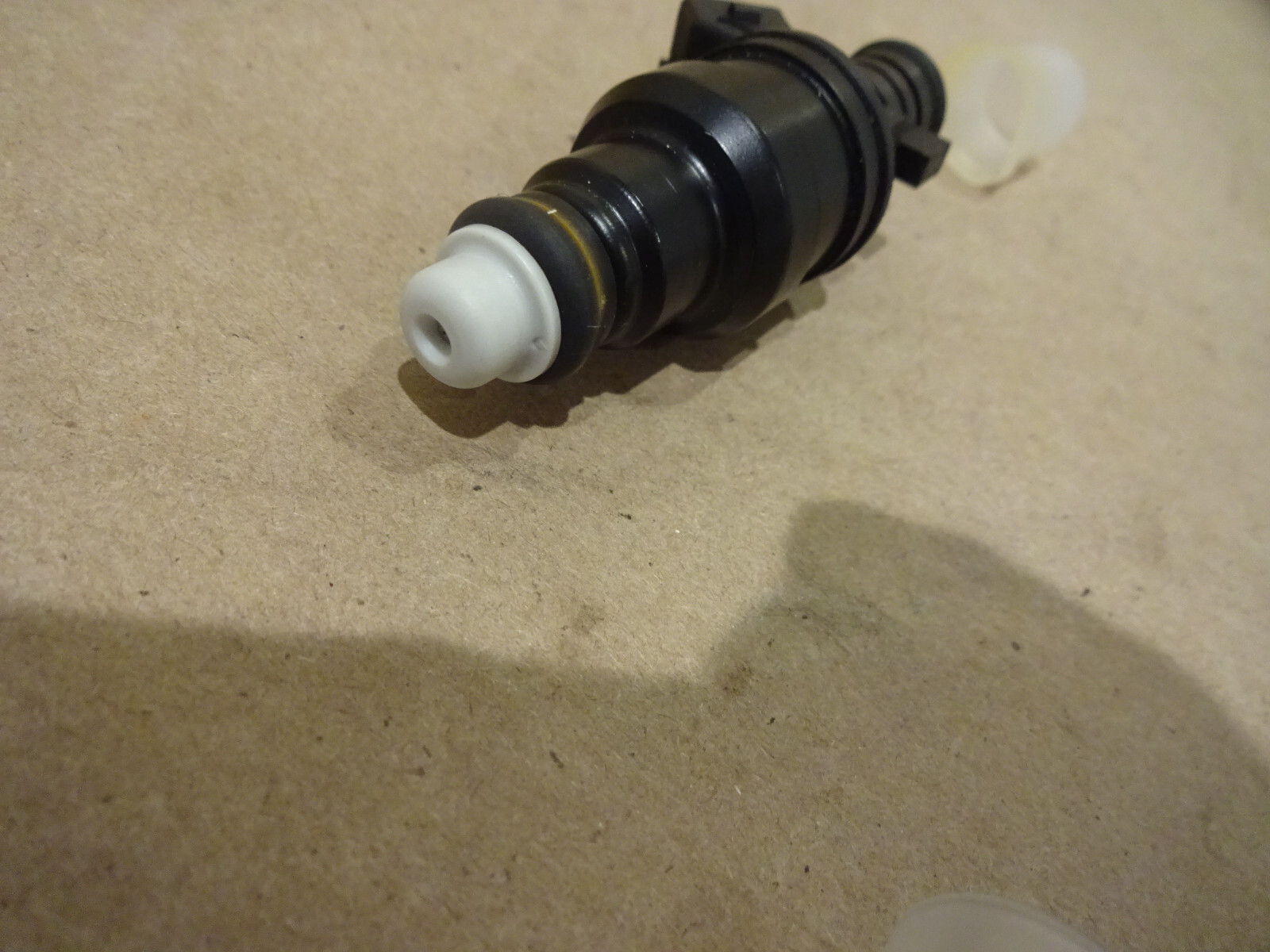 Ferrari 355,456,550 - Fuel Injector 5.2 Motronic NEW-OEM P/N 162613