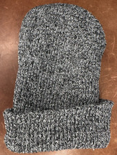 Classic Winter Beanie Hat - Unisex - New - Grey