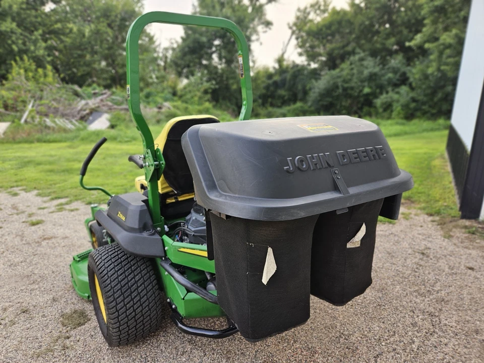 John Deere Z740R Zero Turn Mower with Bagger (LOCAL PICKUP ONLY) - Image 2 of 4