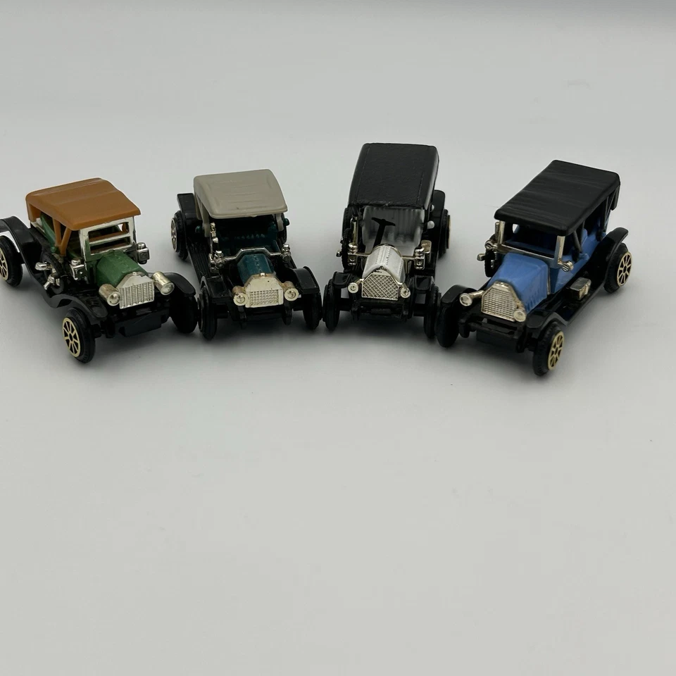 Readers Digest Plastic Diecast Cars 301, 212, 305, 304 VTG 1980s Smoke Free Home - Image 2 of 4