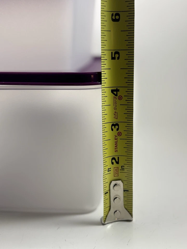 Tupperware Keeptabs Juego de almacenamiento de alimentos apilables de 4 contenedores, tapas multicolores Nuevo en caja Foto 3 de 4