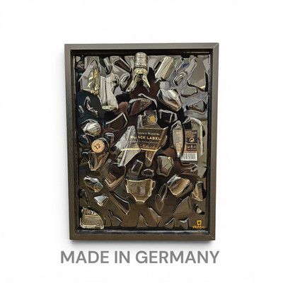 Johnnie Walker Black Label Broken Bottle Art Epoxy Wandbild 30x40 Wall Hanging