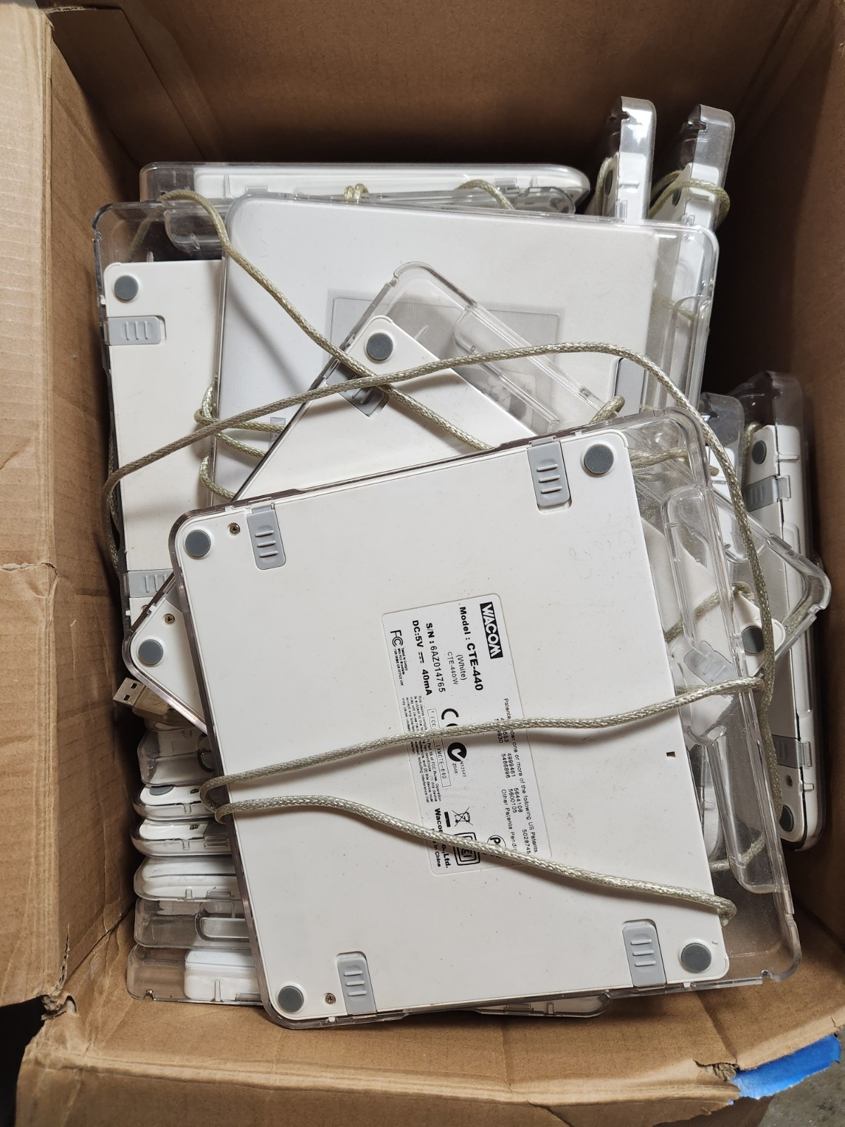 (Lot Of 24) Wacom CTE-440 White Graphire 4 USB tablet (NO PENS)