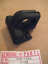 KAWASAKI Z1/KZ1000/KZ900 DOCUMENT TRAY CASE RUBBER PLUG/PULL NOS!