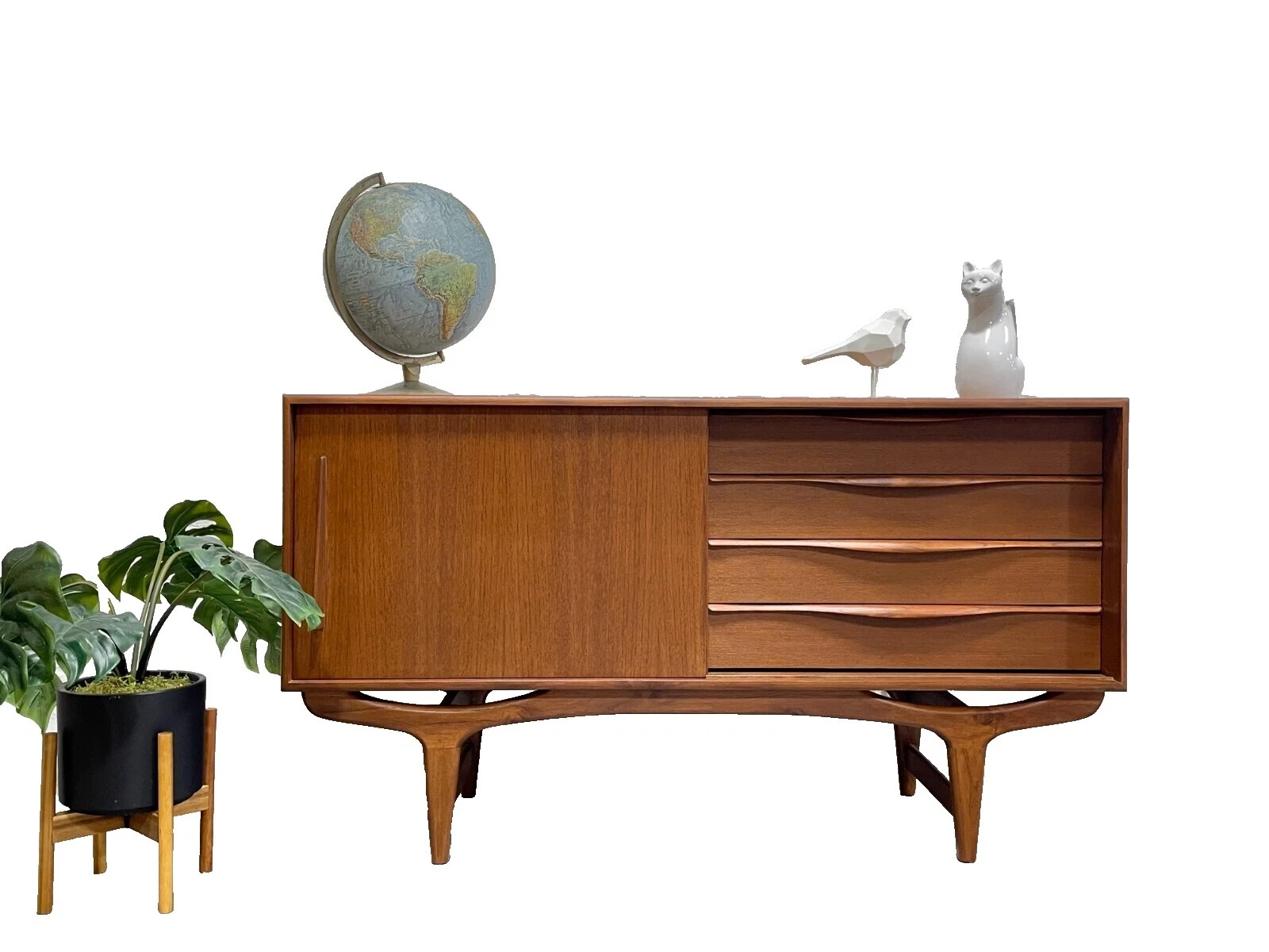 Mid Century Magazine Rack Mid-Century Modernism Style Antiques