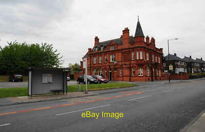 Photo 6x4 The Blue Bell Hotel, Moston Lane Failsworth Another large Holts c2010