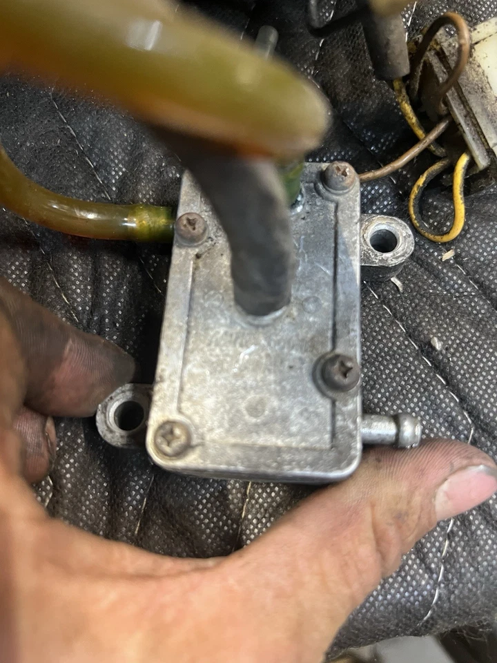 84 85 86 87 88 89 90 Polaris Trail Indy 340 1984 motor/cableado/carbohidratos refrigerado por ventilador Foto 3 de 4