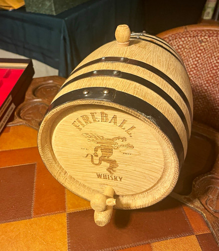 Fireball 1L Vintage Wooden Barrel Liquor Dispenser w/ Metal Spigot. Hard to find