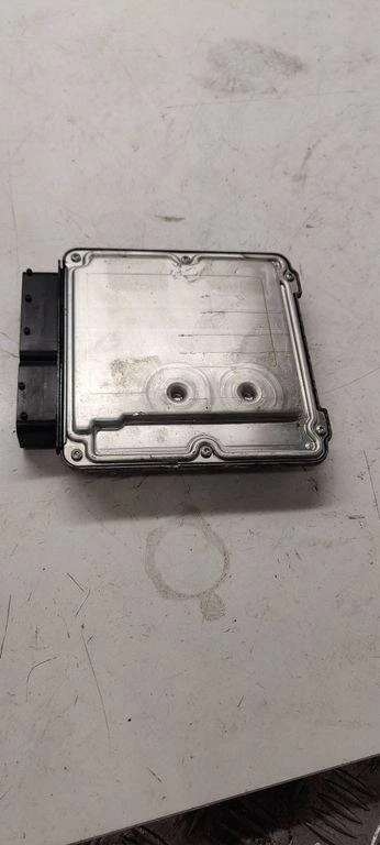 Centralina motore Seat Toledo III 5P2 ECU 03G906016fh 2.00 diesel 103kw 30533208 - Immagine 3 di 4