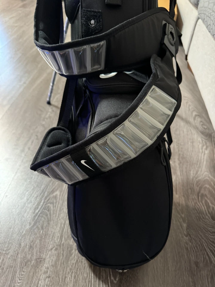 Bolsa de golf Nike Air Sport 2 resistente al agua autoportante negra blanca NUEVA Foto 4 de 4