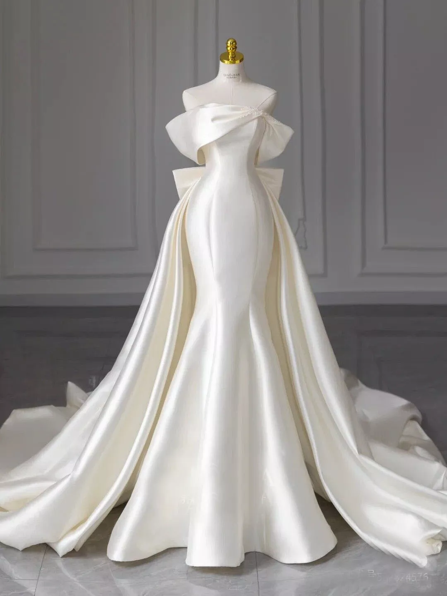 satin skirt wedding dress Strapless High-slit A-line Modern Satin Wedding Dress
