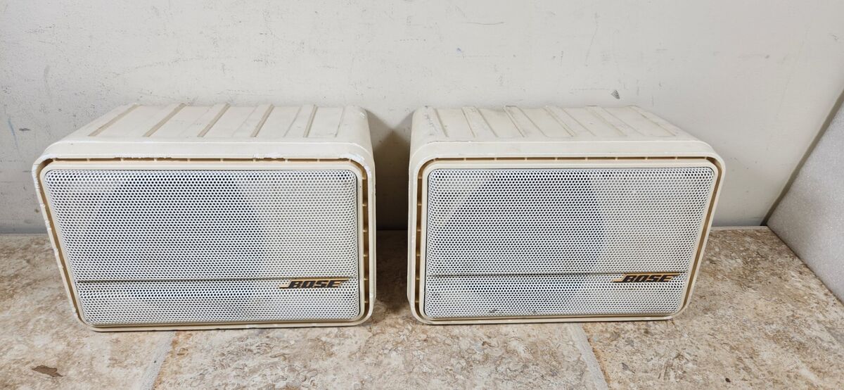 Vintage Bose Model 25 Surface Mount Speakers | 2.0 Channel Vintage Bose Model 25 Surface Mount Speakers | 2.0 Channel
