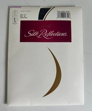 Hanes Silk Reflections Silky Sheer Pantyhose Non-Control Classic Navy Sz AB NEW