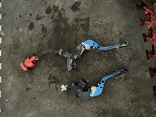 2001-2007 SUZUKI HAYABUSA AFTRMARKET LEFT RIGHT CLUTCH BRAKE LEVERS